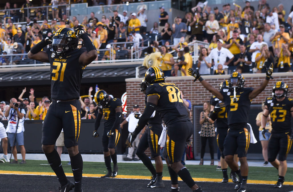 Martez Manuel flexes in the end zone
